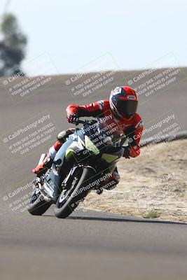 media/Nov-02-2025-Lets Ride (Sun) [[f7a3caa734]]/B Group/1220pm (Turn 2 Outside)/